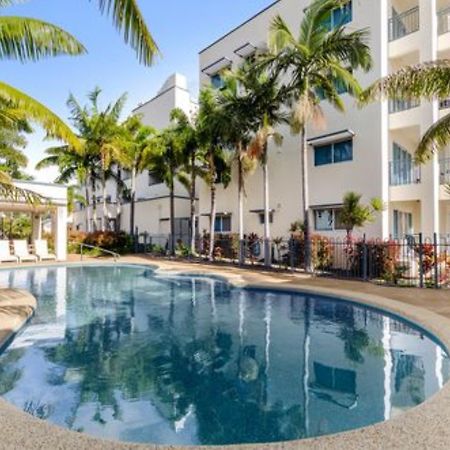 Madison Ocean Breeze Apartments 汤斯维尔 外观 照片